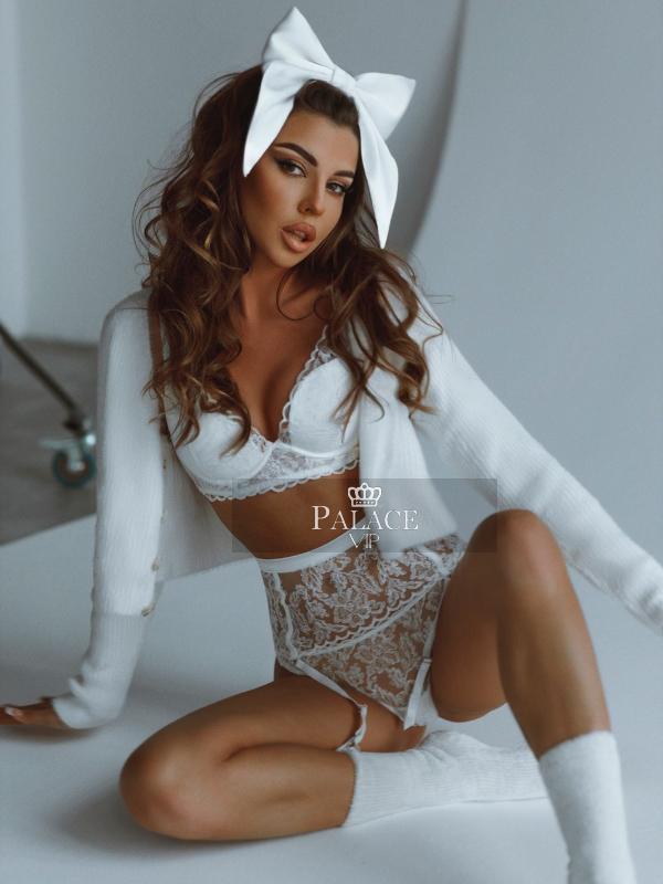 Giorgi, Chelsea, Russian Escort