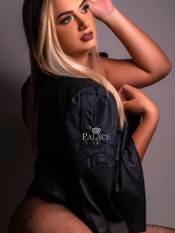 Jully, Earls Court, Brazilian  Escort