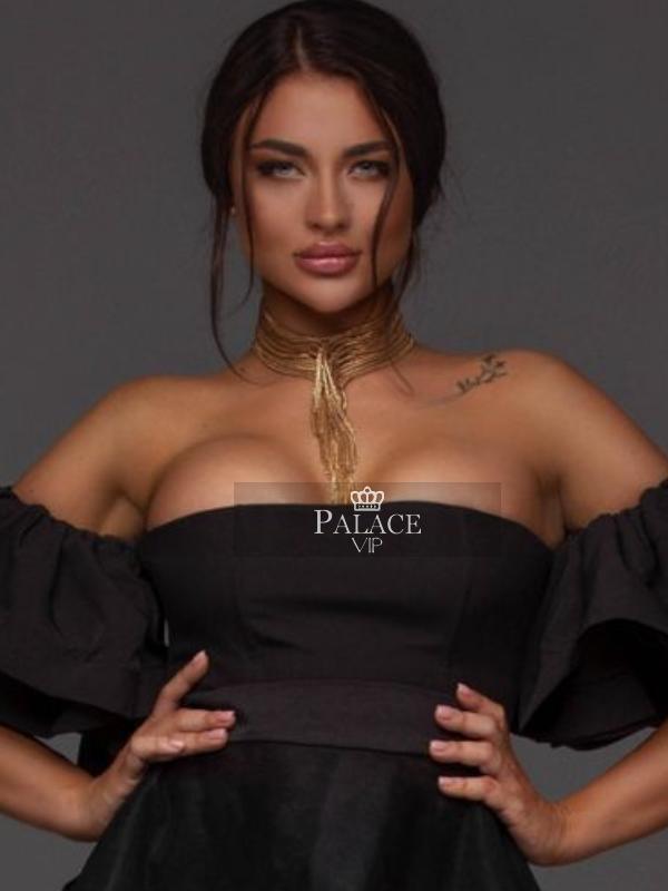 Naomi, Kensington, Ukrainian Escort