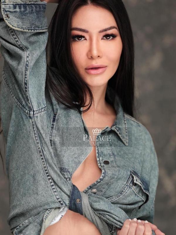 Nadia, Kensington, Brazilian  Escort