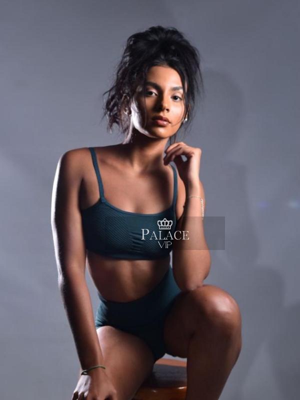 Lua, Earls Court, Brazilian  Escort