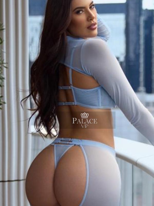 Giovanna, Knightsbridge, Brazilian Escort