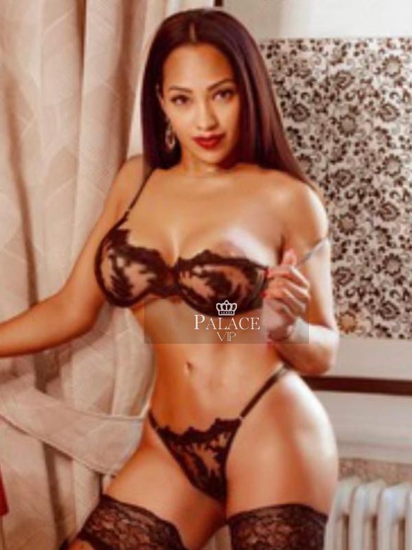 Luna, Notting Hill, Brazilian Escort