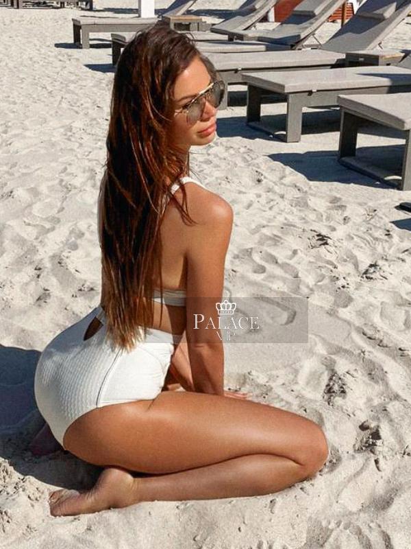 Melita, Chelsea, Russian Escort