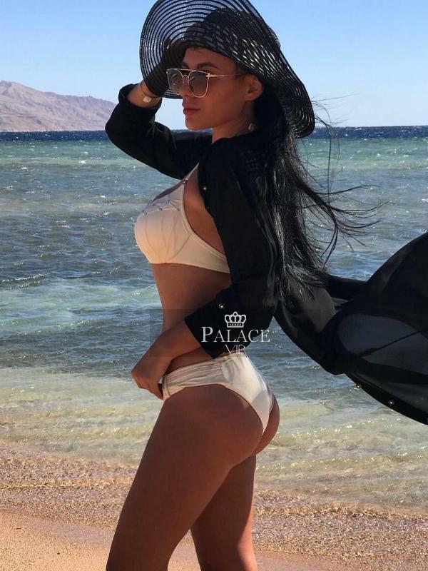 Vickie, , Russian Escort