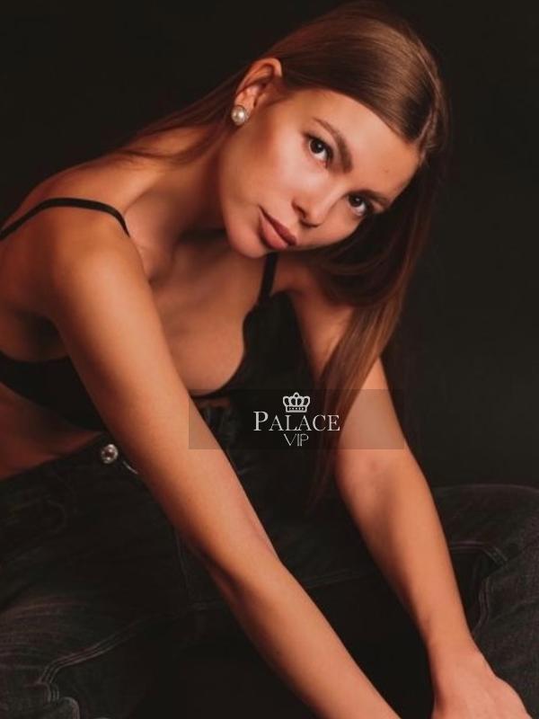Kristina, Earls Court, Russian Escort