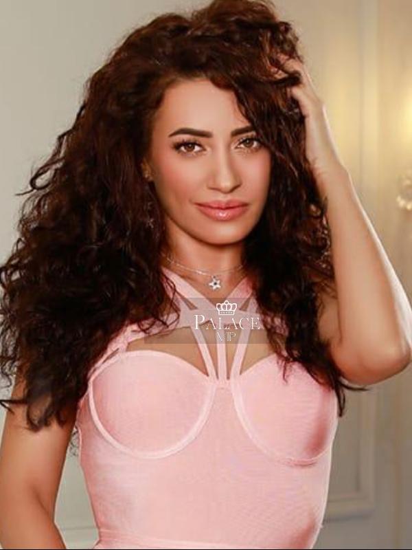 Maddie, Paddington, Moldovan Escort