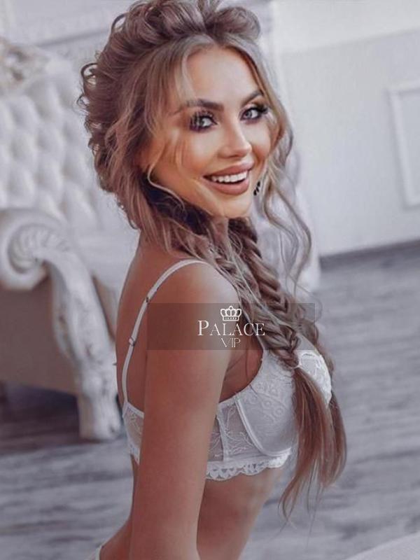 Lazurita, Kensington, Russian Escort