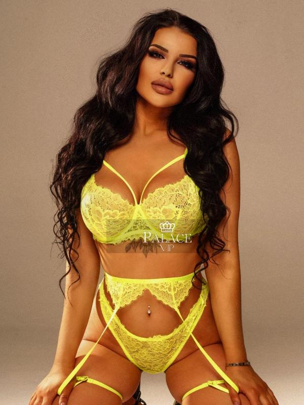 Mira, Outcall Only, Arabic  Escort