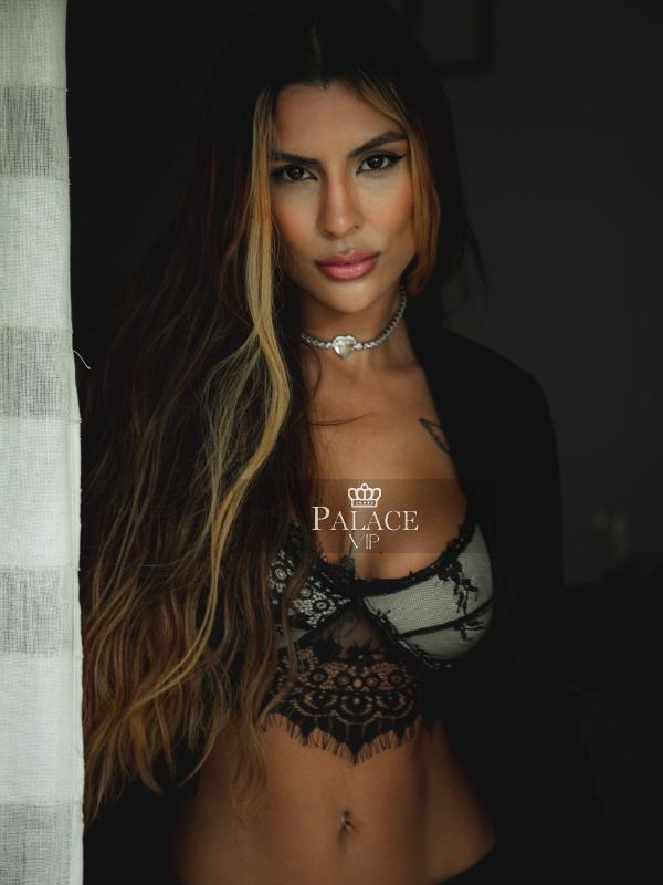 Vicky, Mayfair, Brazilian Escort