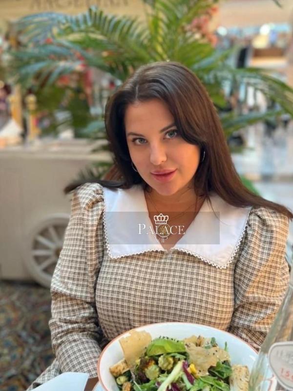 Rita, Kensington, Russian Escort