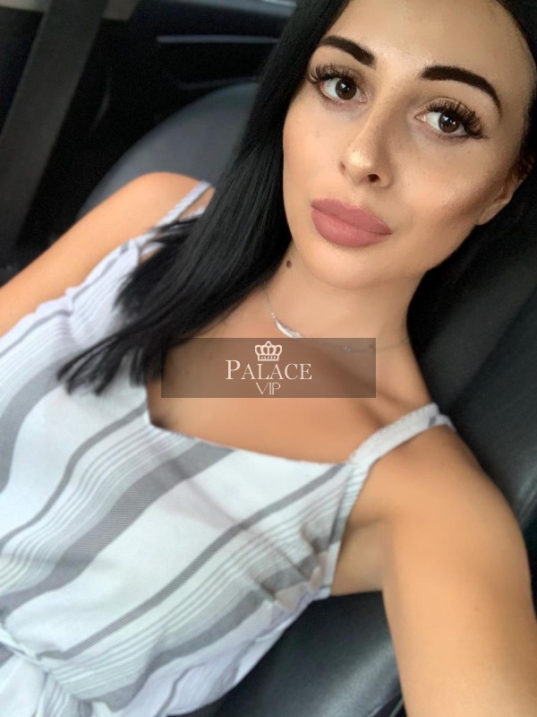 Alessia, Queensway, Eastern European Escort