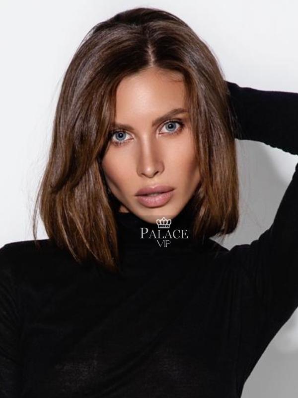 Sissi, Kensington, Russian Escort