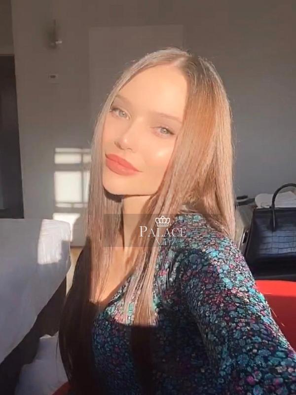 Anya, Mayfair, Russian Escort