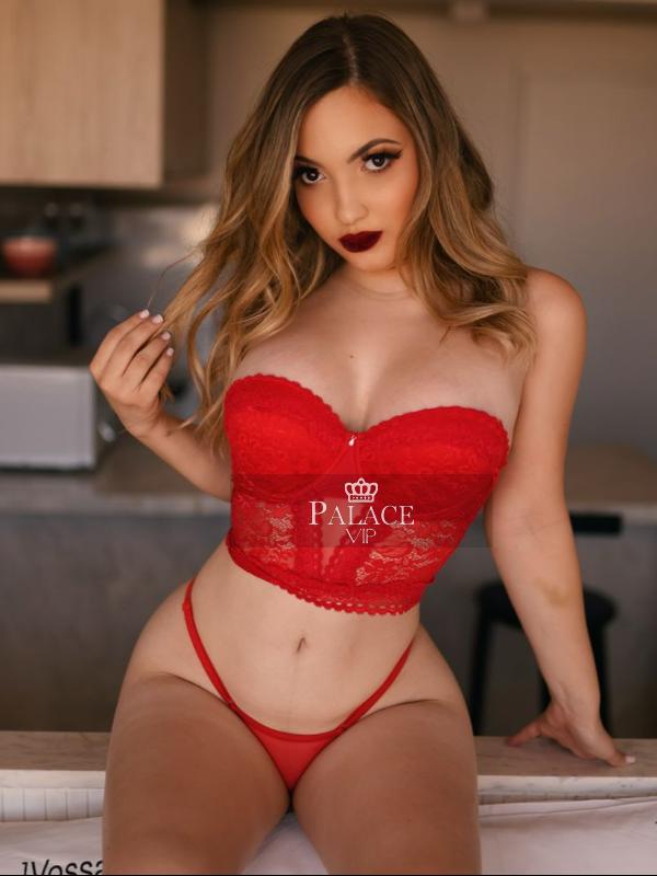 Cat, , Brazilian Escort