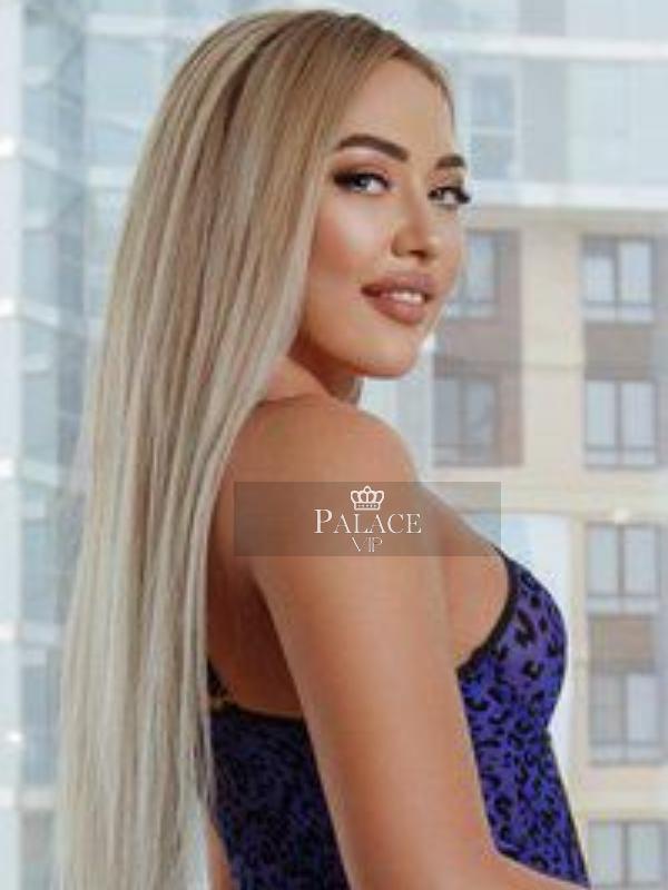 Minty, Kensington, Russian Escort