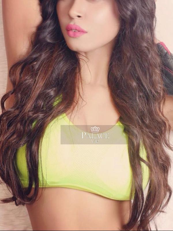 Rosali, Chelsea, British Escort