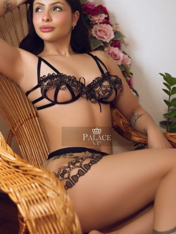 Perla, Knightsbridge, Brazilian Escort